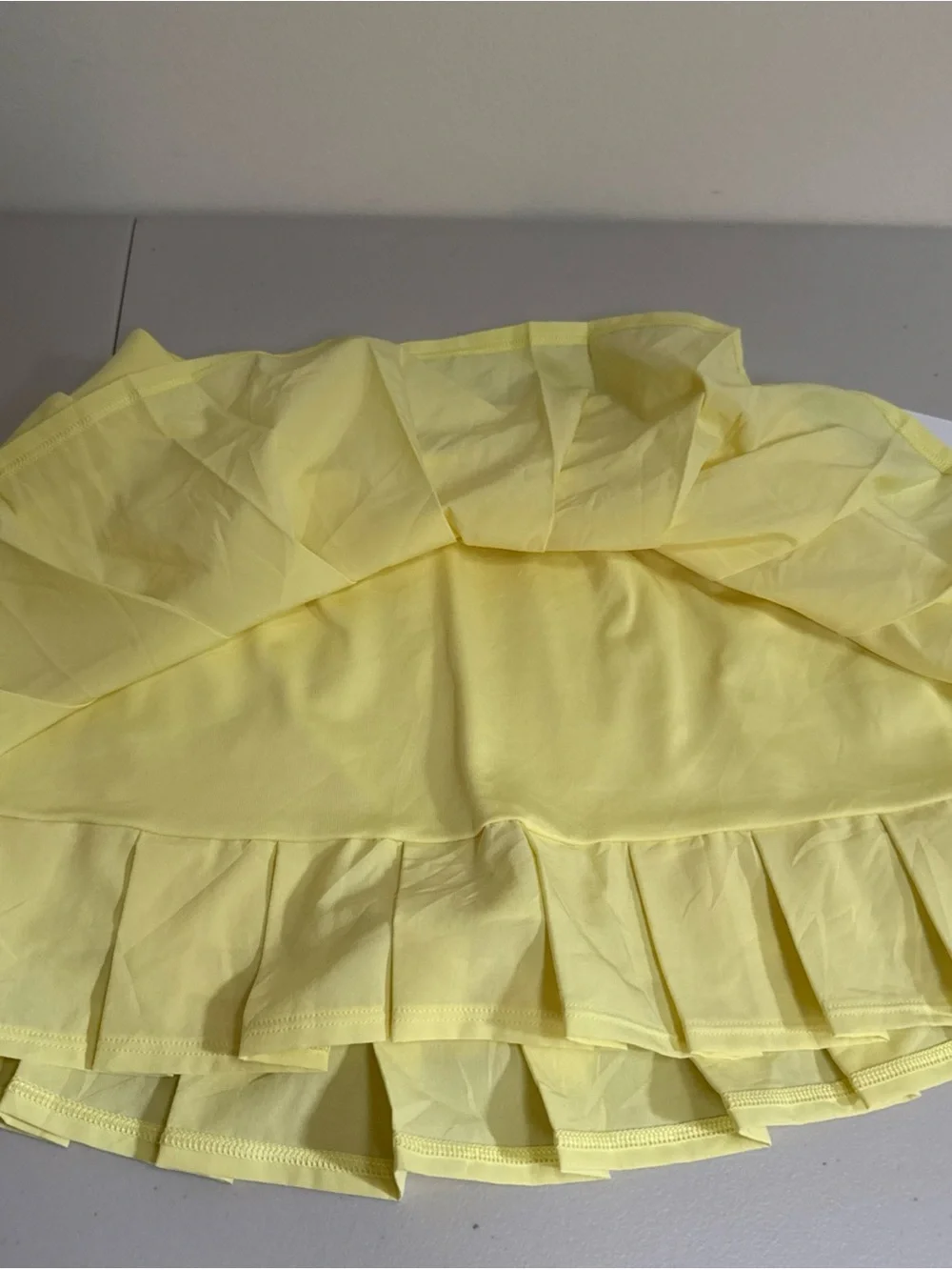 ALO Yoga Yellow Layered Pleated Skater Skirt